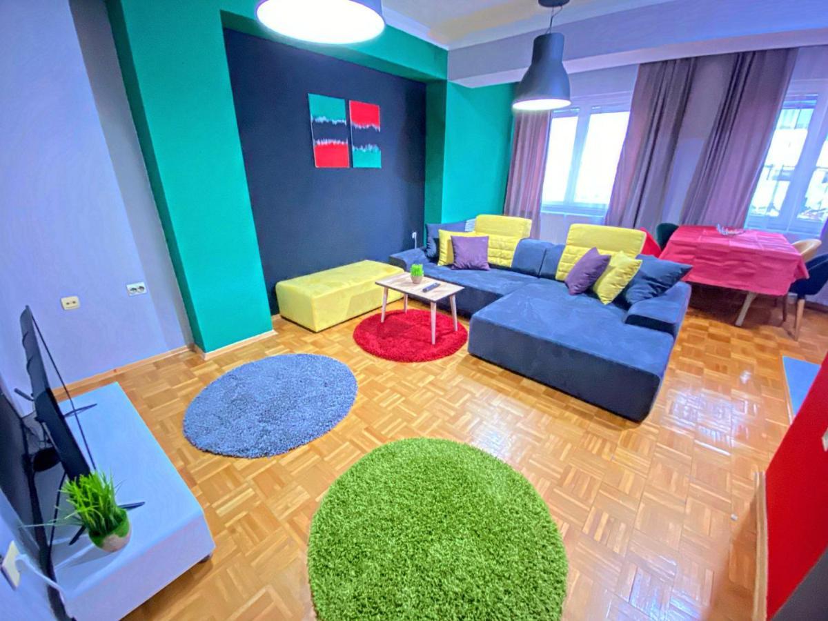 Mickitos Hostel & Apartments Skopje Luaran gambar