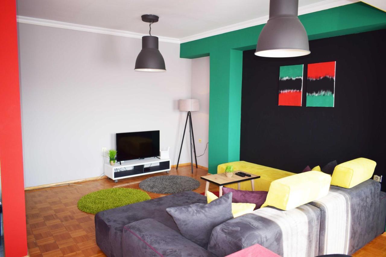 Mickitos Hostel & Apartments Skopje Luaran gambar