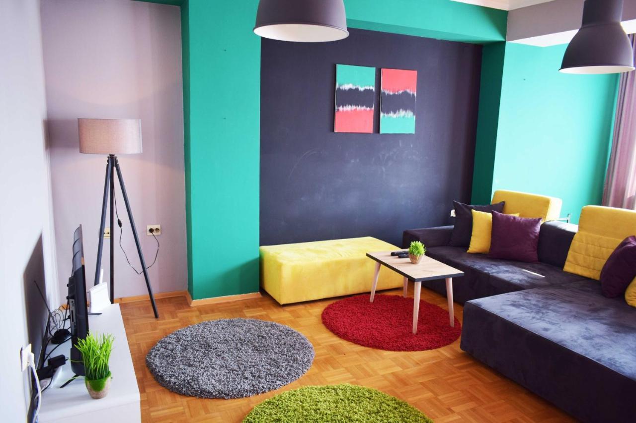 Mickitos Hostel & Apartments Skopje Luaran gambar