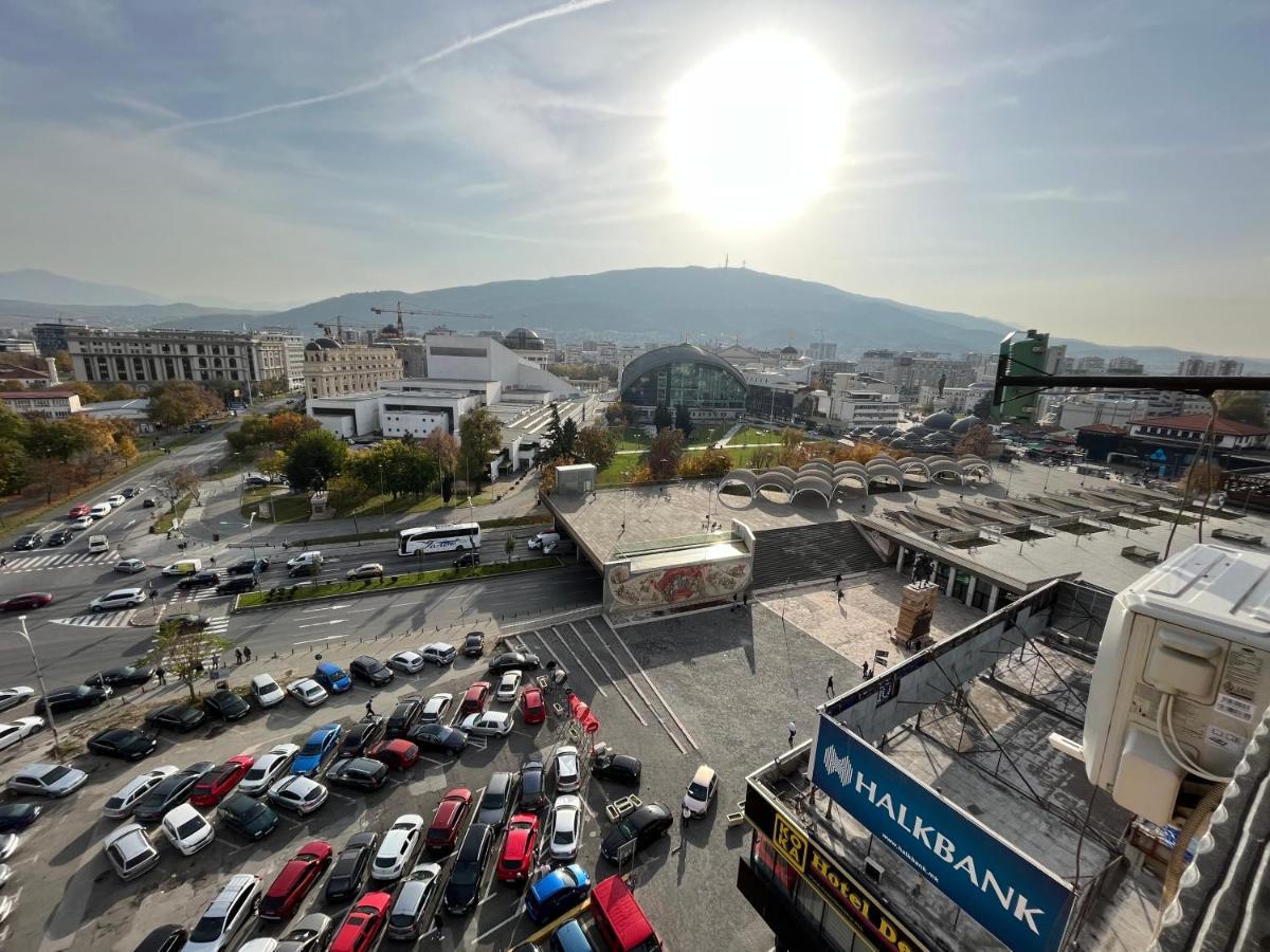 Mickitos Hostel & Apartments Skopje Luaran gambar